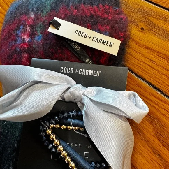 COCO and CARMEN Multicolor Scarf with Bracelets NWT - Picture 4 of 8